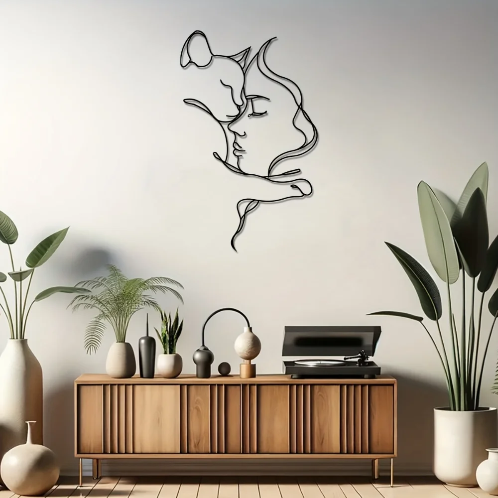 Sleek Black Cat and Woman Meta - Interior Design Women reseña y precio